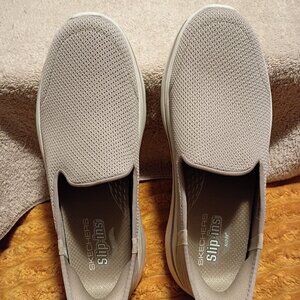 Skechers Slip-Ins, Light Beige, Go Walk Arch Fit, Women Size 9.5